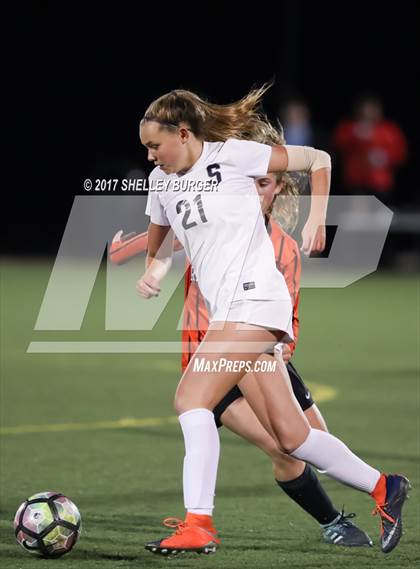 Thumbnail 1 in Staples vs. Ridgefield (FCIAC Semifinal) photogallery.
