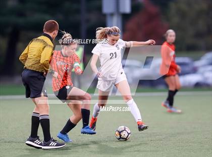 Thumbnail 2 in Staples vs. Ridgefield (FCIAC Semifinal) photogallery.