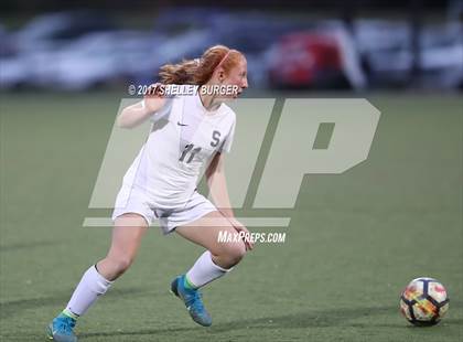 Thumbnail 3 in Staples vs. Ridgefield (FCIAC Semifinal) photogallery.