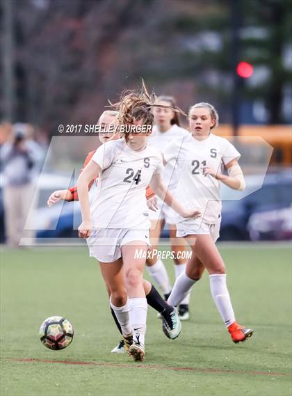 Thumbnail 1 in Staples vs. Ridgefield (FCIAC Semifinal) photogallery.
