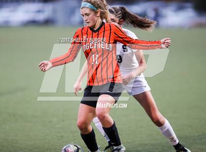 Thumbnail 1 in Staples vs. Ridgefield (FCIAC Semifinal) photogallery.