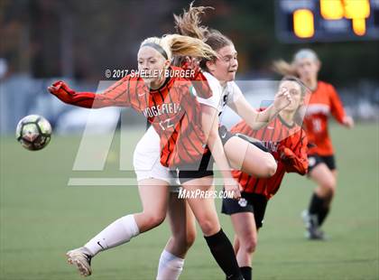 Thumbnail 1 in Staples vs. Ridgefield (FCIAC Semifinal) photogallery.