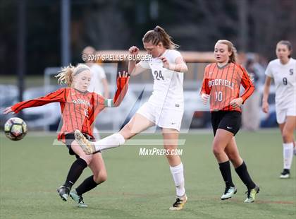 Thumbnail 1 in Staples vs. Ridgefield (FCIAC Semifinal) photogallery.