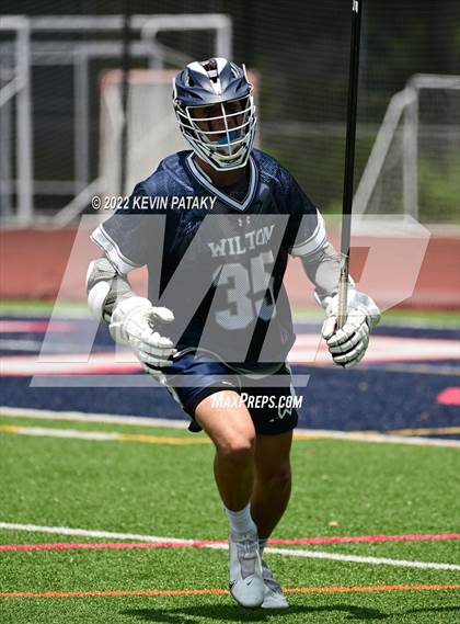 Thumbnail 3 in Wilton vs. Darien (FCIAC Final) photogallery.