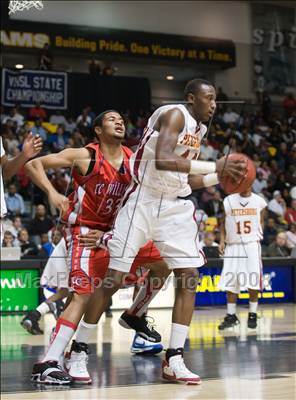 Thumbnail 1 in Petersburg vs. T.C. Williams (VHSL AAA Semifinal) photogallery.