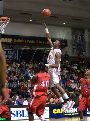 Thumbnail 2 in Petersburg vs. T.C. Williams (VHSL AAA Semifinal) photogallery.