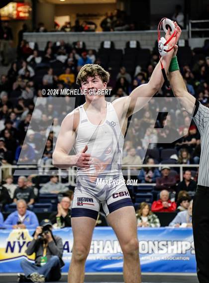 Thumbnail 1 in NYSPHSAA Division 2 Championships (FINALS 160 to 190) photogallery.