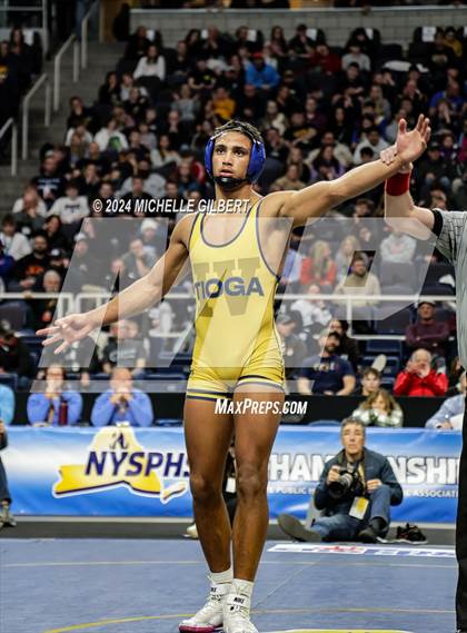 Thumbnail 2 in NYSPHSAA Division 2 Championships (FINALS 160 to 190) photogallery.