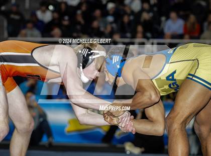 Thumbnail 3 in NYSPHSAA Division 2 Championships (FINALS 160 to 190) photogallery.