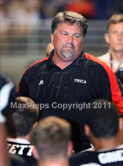 Thumbnail 2 in 2010 THSCA All-Star Football Classic (North vs. South) photogallery.