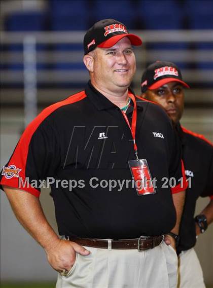 Thumbnail 2 in 2010 THSCA All-Star Football Classic (North vs. South) photogallery.