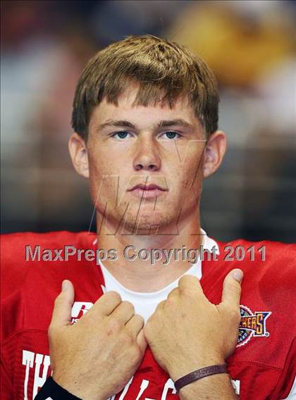 Thumbnail 3 in 2010 THSCA All-Star Football Classic (North vs. South) photogallery.