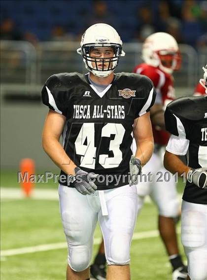Thumbnail 3 in 2010 THSCA All-Star Football Classic (North vs. South) photogallery.