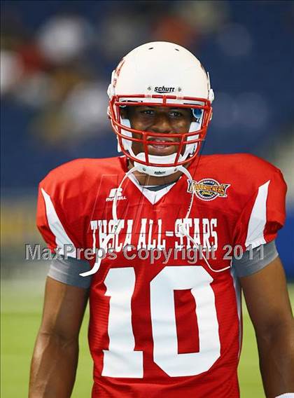 Thumbnail 3 in 2010 THSCA All-Star Football Classic (North vs. South) photogallery.