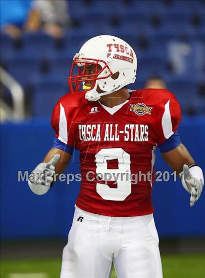 Thumbnail 2 in 2010 THSCA All-Star Football Classic (North vs. South) photogallery.