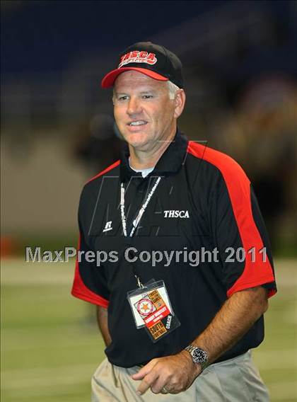 Thumbnail 3 in 2010 THSCA All-Star Football Classic (North vs. South) photogallery.