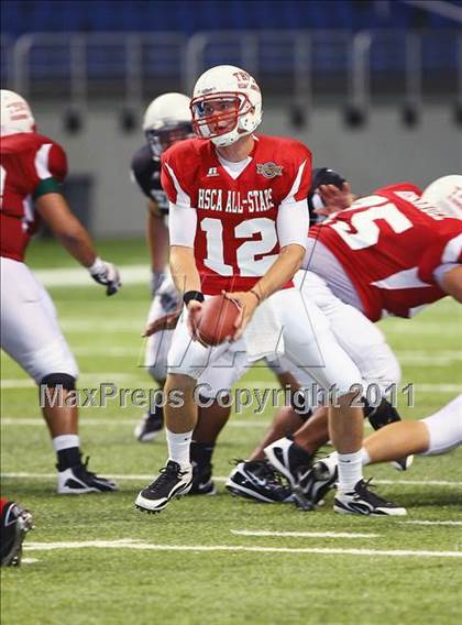 Thumbnail 2 in 2010 THSCA All-Star Football Classic (North vs. South) photogallery.