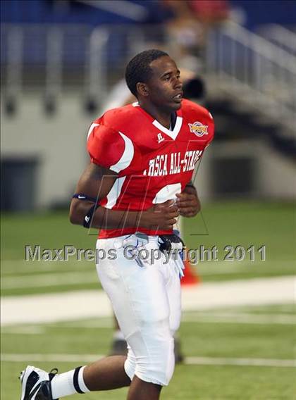 Thumbnail 2 in 2010 THSCA All-Star Football Classic (North vs. South) photogallery.