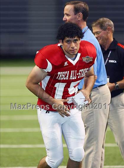 Thumbnail 2 in 2010 THSCA All-Star Football Classic (North vs. South) photogallery.