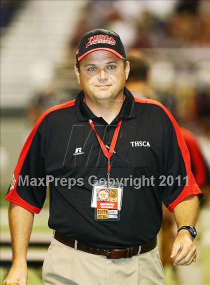 Thumbnail 3 in 2010 THSCA All-Star Football Classic (North vs. South) photogallery.
