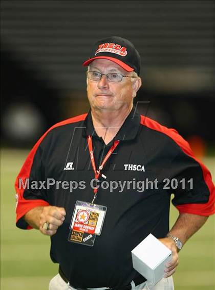 Thumbnail 1 in 2010 THSCA All-Star Football Classic (North vs. South) photogallery.