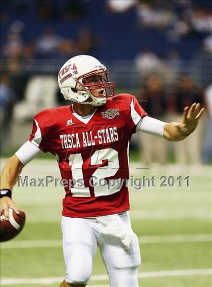 Thumbnail 2 in 2010 THSCA All-Star Football Classic (North vs. South) photogallery.