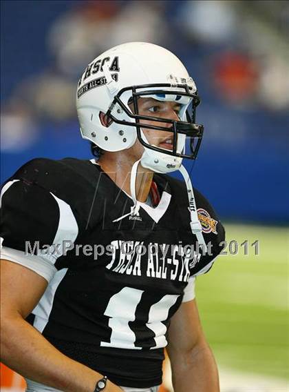 Thumbnail 1 in 2010 THSCA All-Star Football Classic (North vs. South) photogallery.