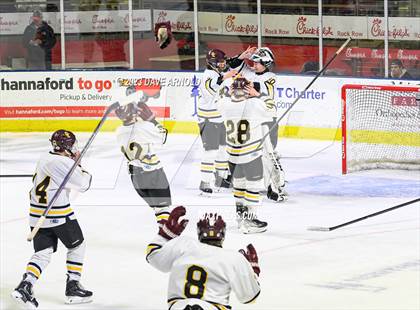 Thumbnail 1 in Cape Elizabeth vs. Messalonskee (MPA Class B State Final) photogallery.