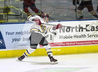 Thumbnail 1 in Cape Elizabeth vs. Messalonskee (MPA Class B State Final) photogallery.