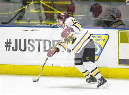 Thumbnail 1 in Cape Elizabeth vs. Messalonskee (MPA Class B State Final) photogallery.