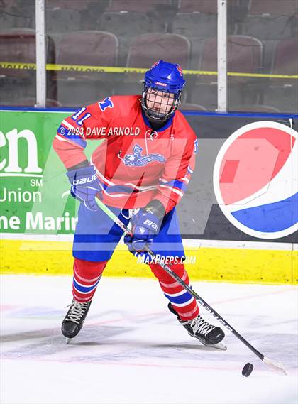 Thumbnail 1 in Cape Elizabeth vs. Messalonskee (MPA Class B State Final) photogallery.