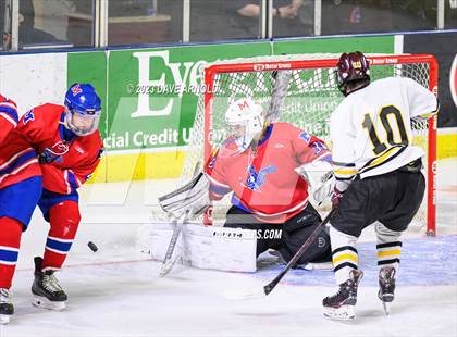 Thumbnail 1 in Cape Elizabeth vs. Messalonskee (MPA Class B State Final) photogallery.