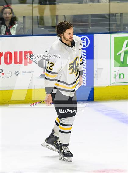 Thumbnail 3 in Cape Elizabeth vs. Messalonskee (MPA Class B State Final) photogallery.