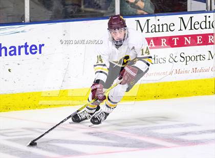 Thumbnail 2 in Cape Elizabeth vs. Messalonskee (MPA Class B State Final) photogallery.