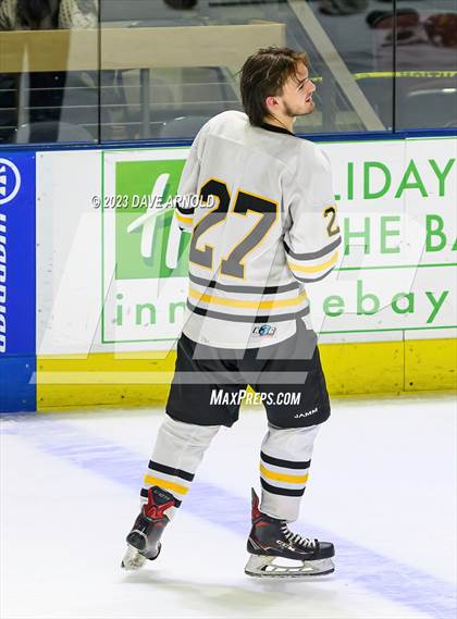 Thumbnail 2 in Cape Elizabeth vs. Messalonskee (MPA Class B State Final) photogallery.