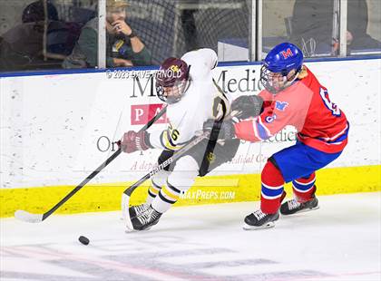 Thumbnail 3 in Cape Elizabeth vs. Messalonskee (MPA Class B State Final) photogallery.
