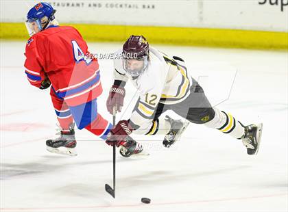 Thumbnail 2 in Cape Elizabeth vs. Messalonskee (MPA Class B State Final) photogallery.