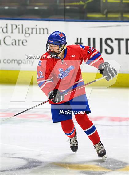 Thumbnail 2 in Cape Elizabeth vs. Messalonskee (MPA Class B State Final) photogallery.