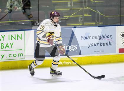 Thumbnail 3 in Cape Elizabeth vs. Messalonskee (MPA Class B State Final) photogallery.