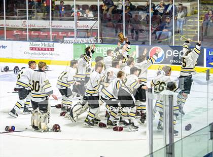 Thumbnail 1 in Cape Elizabeth vs. Messalonskee (MPA Class B State Final) photogallery.