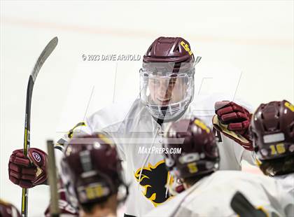 Thumbnail 3 in Cape Elizabeth vs. Messalonskee (MPA Class B State Final) photogallery.