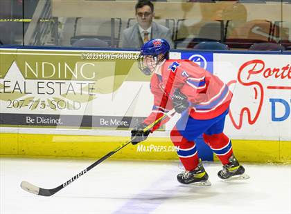 Thumbnail 1 in Cape Elizabeth vs. Messalonskee (MPA Class B State Final) photogallery.