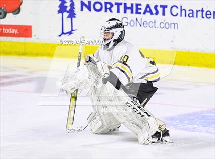 Thumbnail 2 in Cape Elizabeth vs. Messalonskee (MPA Class B State Final) photogallery.