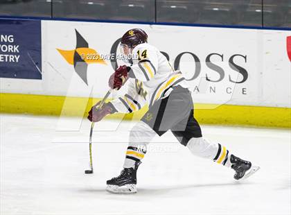 Thumbnail 3 in Cape Elizabeth vs. Messalonskee (MPA Class B State Final) photogallery.