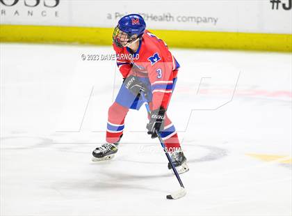 Thumbnail 3 in Cape Elizabeth vs. Messalonskee (MPA Class B State Final) photogallery.