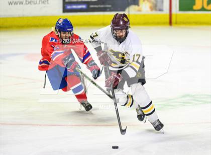 Thumbnail 2 in Cape Elizabeth vs. Messalonskee (MPA Class B State Final) photogallery.