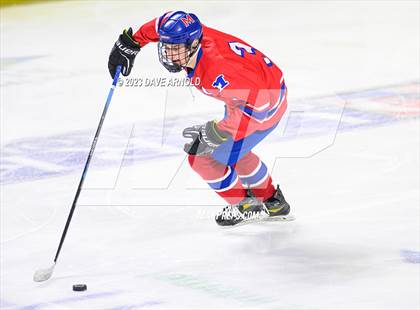Thumbnail 1 in Cape Elizabeth vs. Messalonskee (MPA Class B State Final) photogallery.