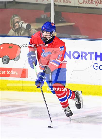 Thumbnail 3 in Cape Elizabeth vs. Messalonskee (MPA Class B State Final) photogallery.