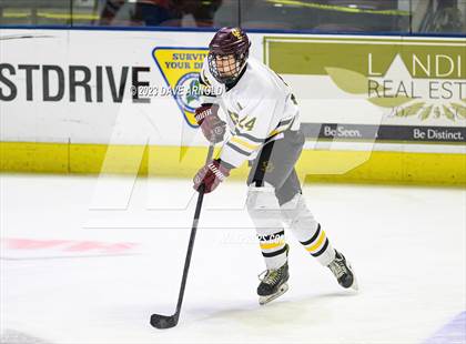 Thumbnail 1 in Cape Elizabeth vs. Messalonskee (MPA Class B State Final) photogallery.