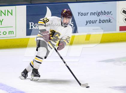 Thumbnail 1 in Cape Elizabeth vs. Messalonskee (MPA Class B State Final) photogallery.